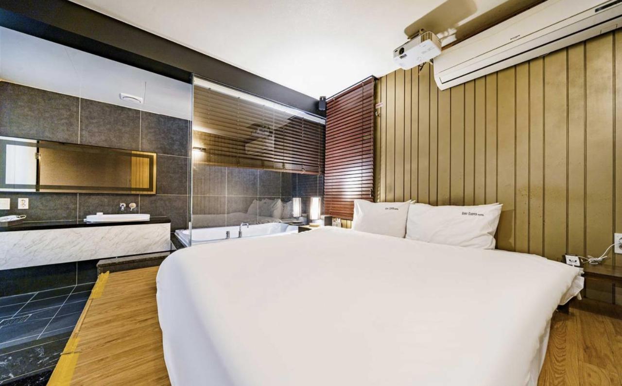 Haeundae Gary Cooper Hotel Busan Eksteriør billede